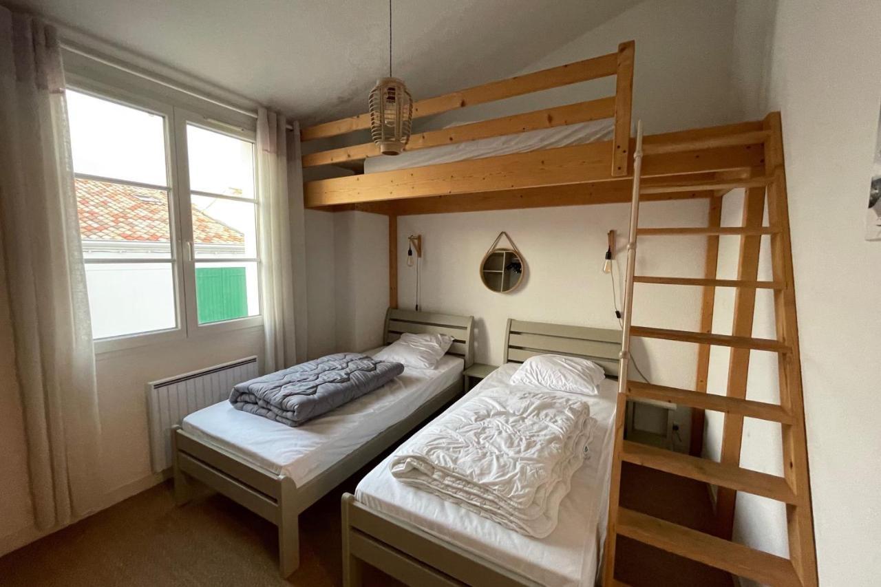 Very Bright Nest With Terrace In The Village La Flotte Buitenkant foto